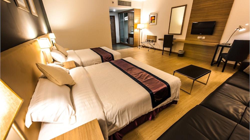 Badi'Ah Hotel Bandar Seri Begawan Exteriör bild