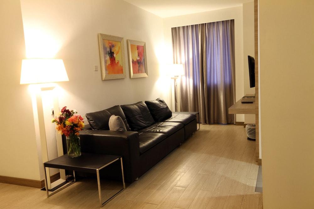 Badi'Ah Hotel Bandar Seri Begawan Exteriör bild